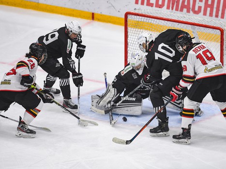 Заключительный день финала Первенства ЮХЛ в Омске