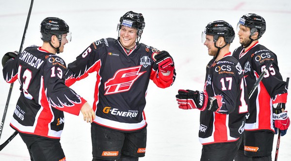 "Адмирал" накрыло омской волной. Итоги второго матча серии (ВИДЕО + ИНФОГРАФИКА)