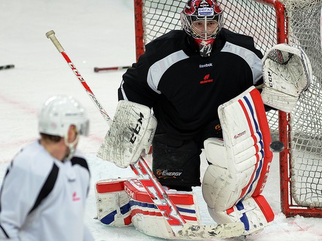 "Авангард" приступил к двухразовым тренировкам