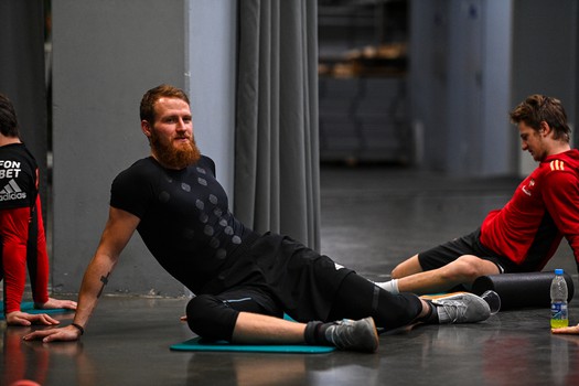 Тренировка «Авангарда» перед матчем в Казани