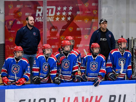 Третий игровой день финала Первенства ЮХЛ в Омске