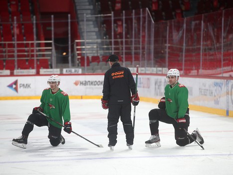Тренировка «Авангарда» перед четвёртым матчем серии с «Автомобилистом»