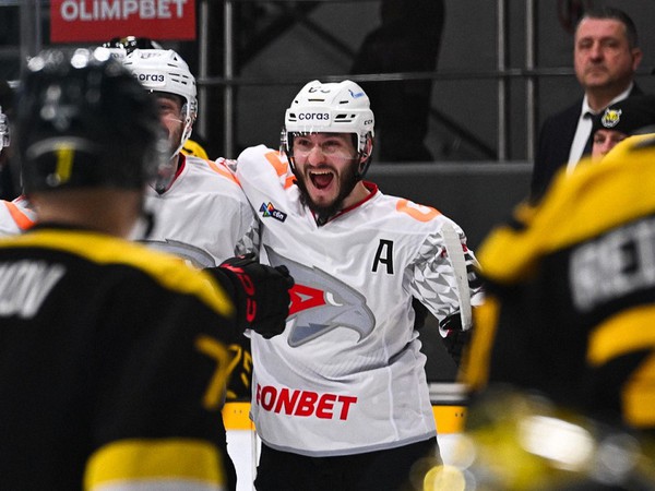 Семён Чистяков стал вторым снайпером-защитником «Авангарда» в КХЛ