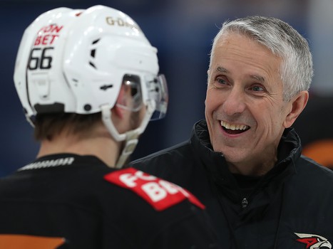 Тренировка «Авангарда» перед первым матчем серии в Магнитогорске