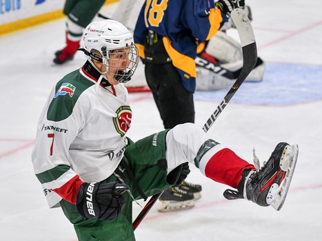 Пятый игровой день финала Первенства ЮХЛ в Омске