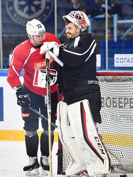 Раскатка "Авангарда" перед выездным матчем с "Сибирью"