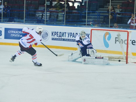 18.08.2015. Мемориал Ромазана-2015. "Авангард" - "Металлург" Мг 5:2