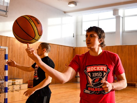 Рождественские игры "Авангарда": Мартынов vs Осипов