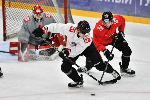 Двусторонний матч «Авангарда»