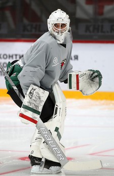 Новичок «Авангарда»: вратарь Эмиль Гарипов