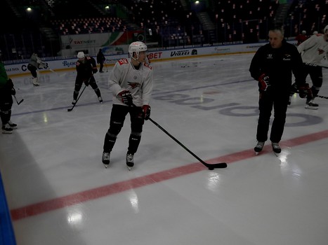 Тренировка «Авангарда» перед пятым матчем серии с «Ак Барсом»