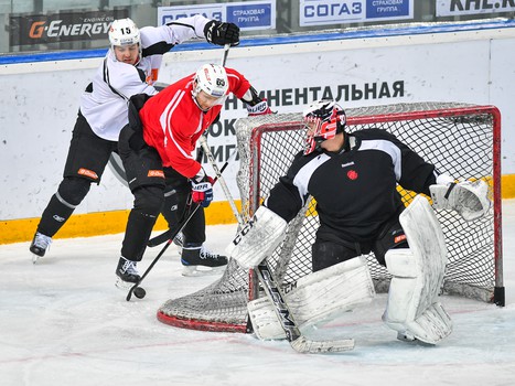 Тренировка "Авангарда" перед заключительным выездом "регулярки"