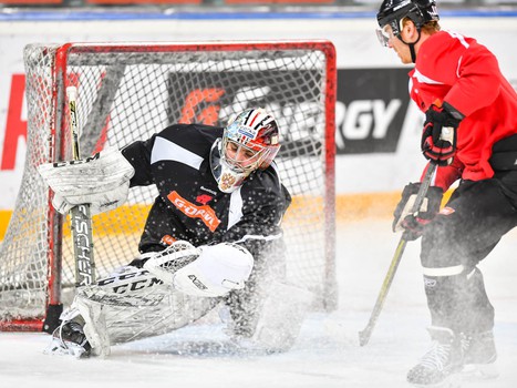 Открытая тренировка "Авангарда" для СМИ