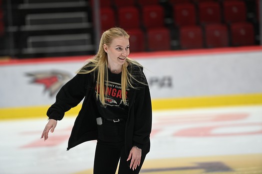 Массовые катания для 75 первых покупателей абонементов на матчи «Авангарда» в сезоне 2025/26 с Михаилом Гуляевым