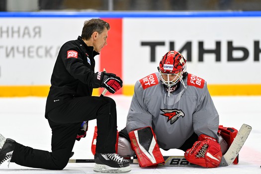 Раскатка «Авангарда» перед матчем в Нижнем Новгороде