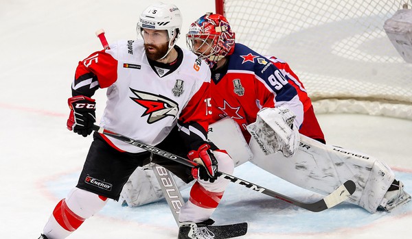 «Стили у соперников одинаковые, игра идет до ошибки». Комментарии после второго матча финала Кубка Гагарина (ВИДЕО)