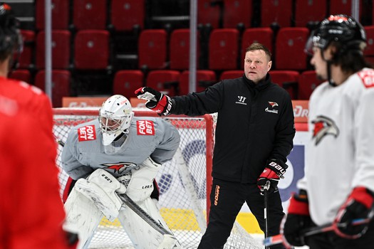 Тренировка «Авангарда» перед матчем с «Автомобилистом»