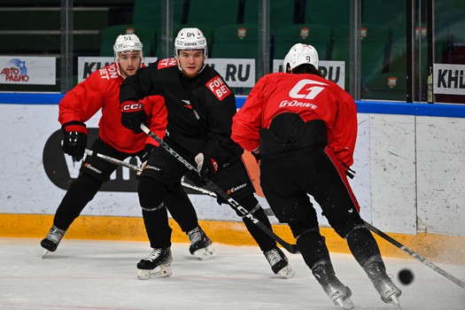 Тренировка «Авангарда» перед матчем в Казани