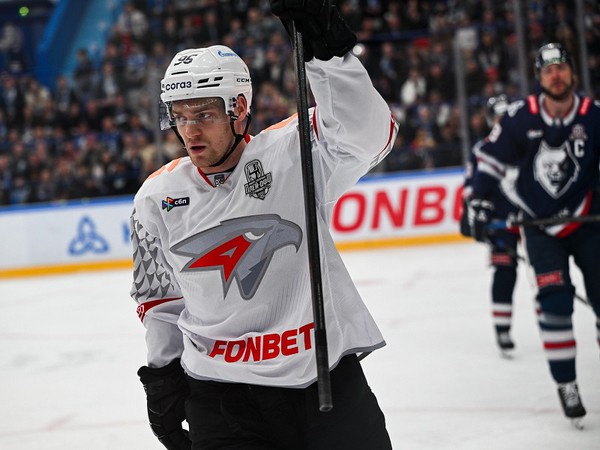 Профака завёл Рашевского, Радулов завернул конфету, «Сибирь» хамит. КХЛ закипела в субботу