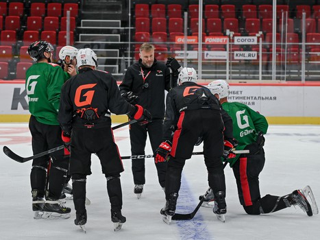 Тренировка «Авангарда» на G-Drive Арене