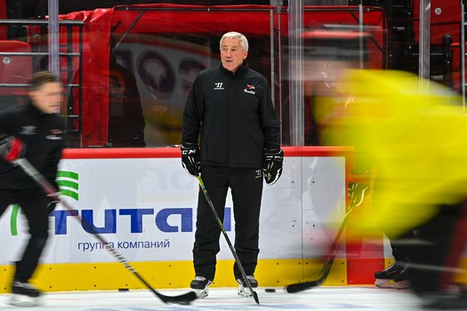 Первая тренировка Зията Пайгина в «Авангарде»