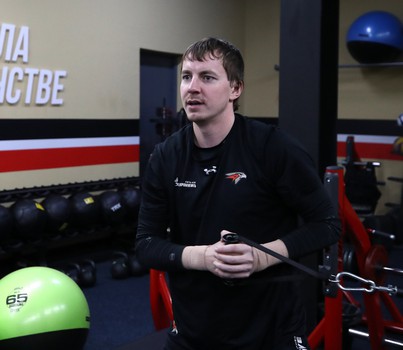 «Авангард» возобновил тренировки. Первое занятие по катанию