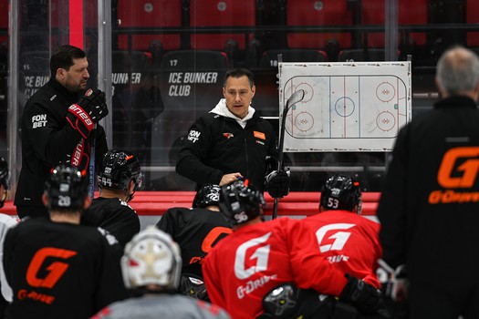 Тренировка «Авангарда» перед матчем с «Адмиралом»