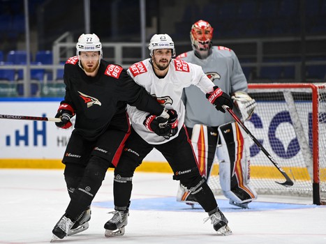 Раскатка «Авангарда» перед матчем в Нижнем Новгороде