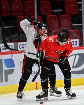 Раскатка «Авангарда» перед пятым матчем серии с «Сибирью»