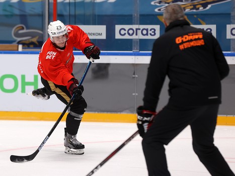 Раскатка «Авангарда» перед матчем в Сочи