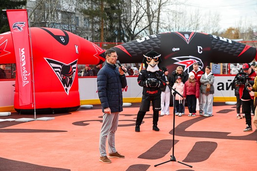 Открытие хоккейной коробки имени Максима Сушинского