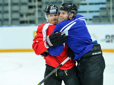 "Авангард" тренируется на льду "Арены Омск"