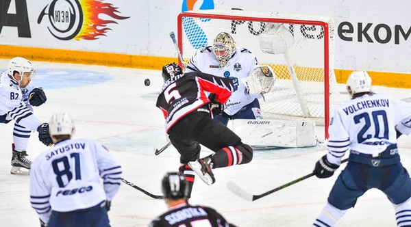 Хоккейный марафон завершился победой! Как "Авангард" сломил сопротивление "Адмирала" в первой игре серии