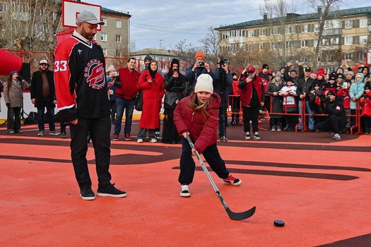 Открытие хоккейной коробки имени Максима Сушинского