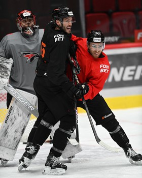 Тренировка «Авангарда» перед матчем с «Нефтехимиком»