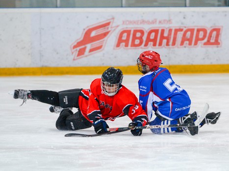 Турнир ХК "Авангард" среди дворовых детских команд в День космонавтики