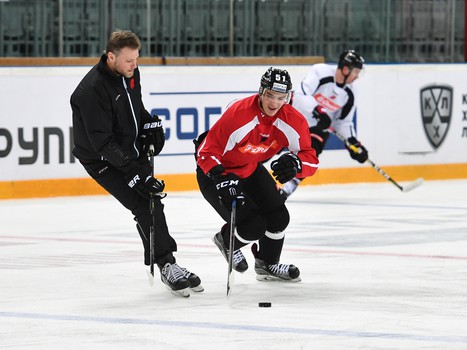 Раскатка "Авангарда" перед матчем с "Медвешчаком"
