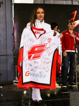 "Территория Авангарда". Часть 1. Площадь у "Арены Омск"