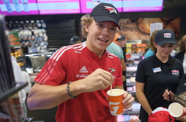 Грицюк, Никишин, Хуснутдинов и другие молодые звёзды КХЛ