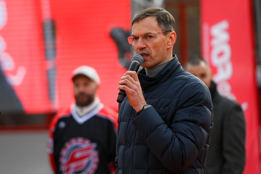 Открытие хоккейной коробки имени Максима Сушинского