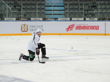 Тренировка "Авангарда" перед первым выездом сезона