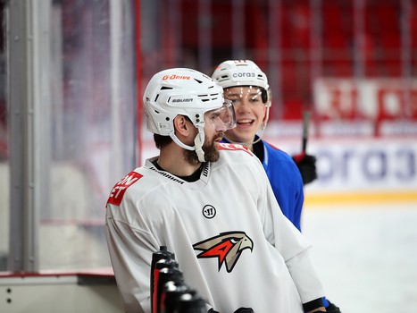 Тренировка «Авангарда» перед четвёртым матчем серии с «Автомобилистом»