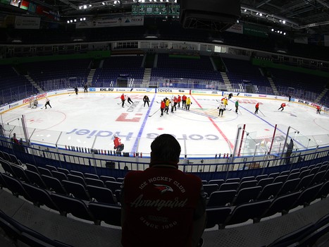 Тренировка «Авангарда» перед матчем в Уфе