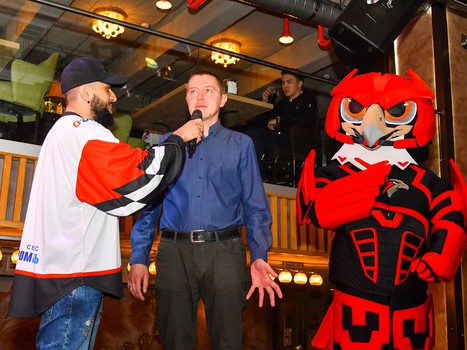 Горячие омские фан-зоны на 4 матче серии финала Восточной конференции