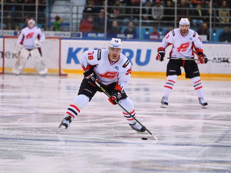 18.09.2015. "Автомобилист" - "Авангард" 3:2ОТ