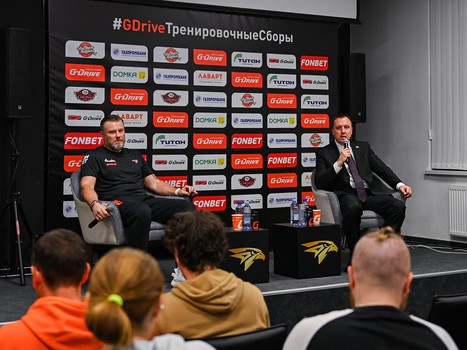 Открытая тренировка «Авангарда»