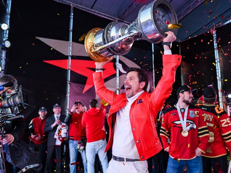 «Авангард» привёз Кубок Гагарина в Омск!