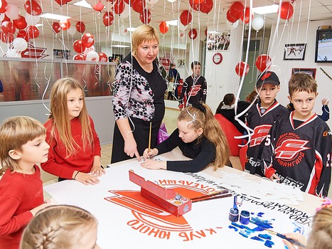 Презентация Клуба юного болельщика "Авангарда"