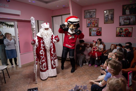 «Авангард» в гостях у болельщиков из гематологического отделения ОДКБ