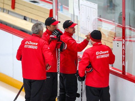 #GDriveТренировочныеСборы: тренировка защитников и нападающих